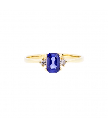 Gold engagement ring with sapphire and diamonds - 1