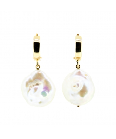 Gold baroque pearls earrings huggies - 1