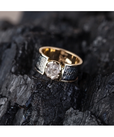 Sal Ring - A double pronged ring with a hammered band | Raw stone engagement  rings, Raw diamond engagement rings, Rough diamond ring