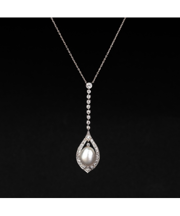 Platynowy naszyjnik Art Deco z białą perłą i diamentami, Paryż - 1